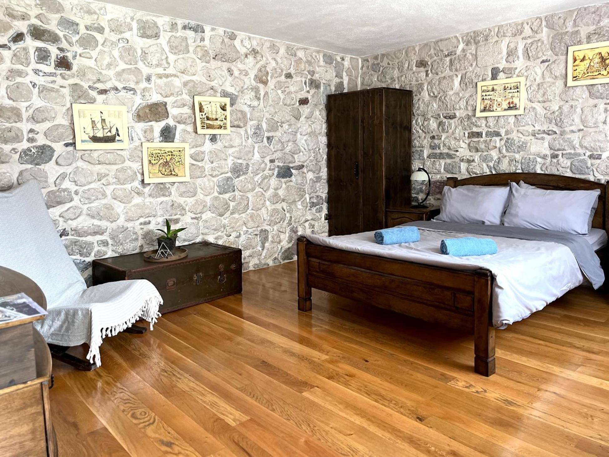 Una Apartments Kotor Exterior photo