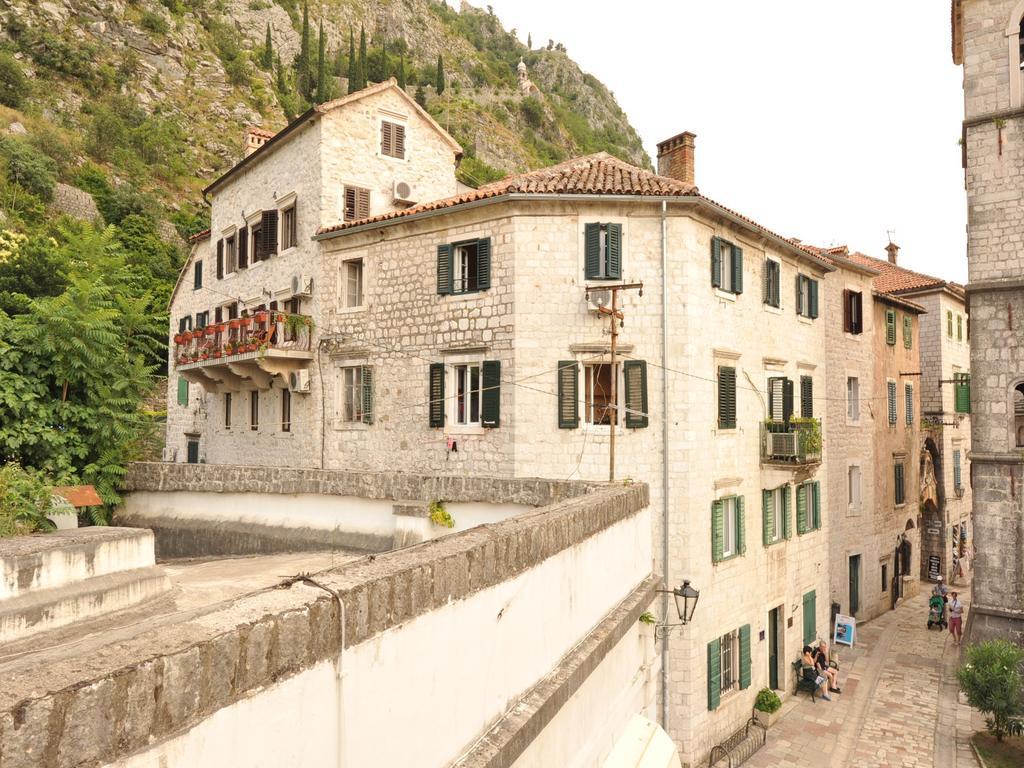 Una Apartments Kotor Exterior photo
