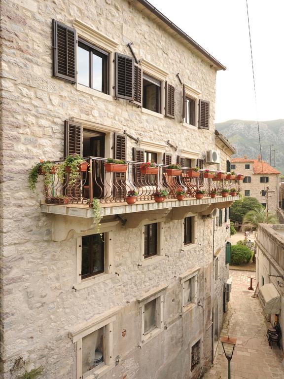 Una Apartments Kotor Exterior photo